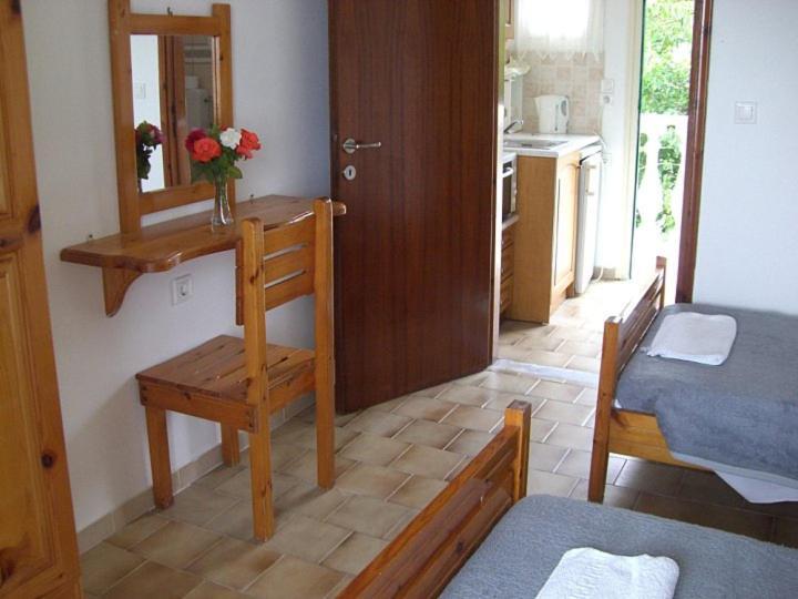 Anatoli Apartments Agios Stefanos Avliotes  Buitenkant foto
